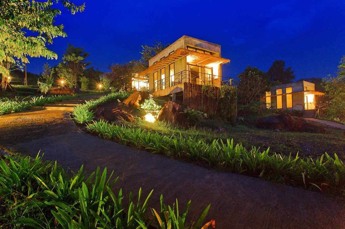 Twelve Oclock Resort Si Khio Dış mekan fotoğraf